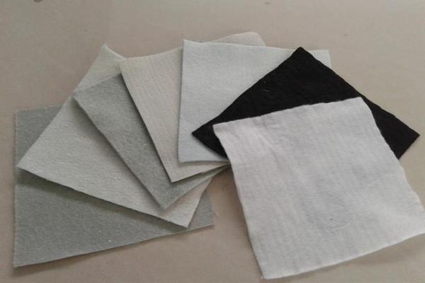 土工布的搭接方法有几种  第1张